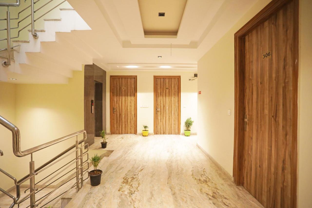 Hotel Good Vibe Near Delhi Igi Airport ニューデリー エクステリア 写真