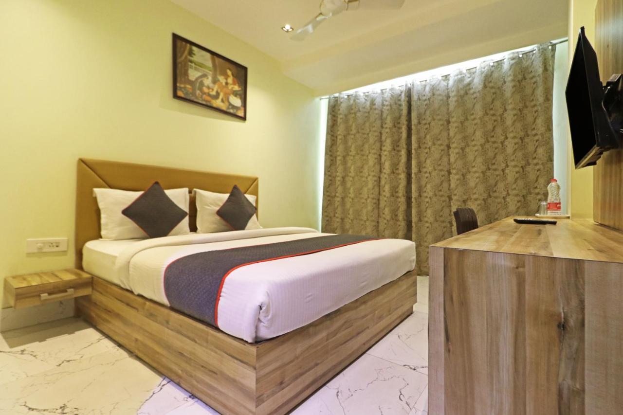 Hotel Good Vibe Near Delhi Igi Airport ニューデリー エクステリア 写真