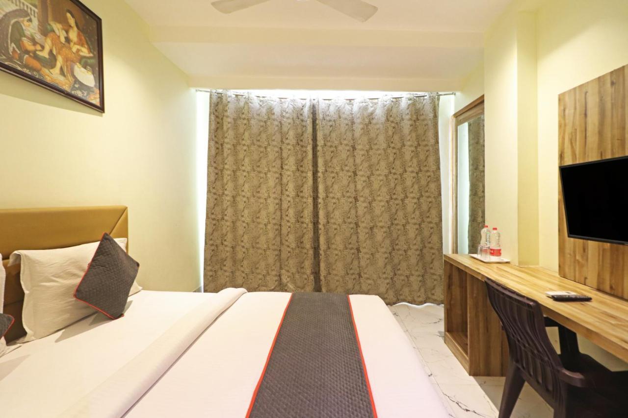 Hotel Good Vibe Near Delhi Igi Airport ニューデリー エクステリア 写真