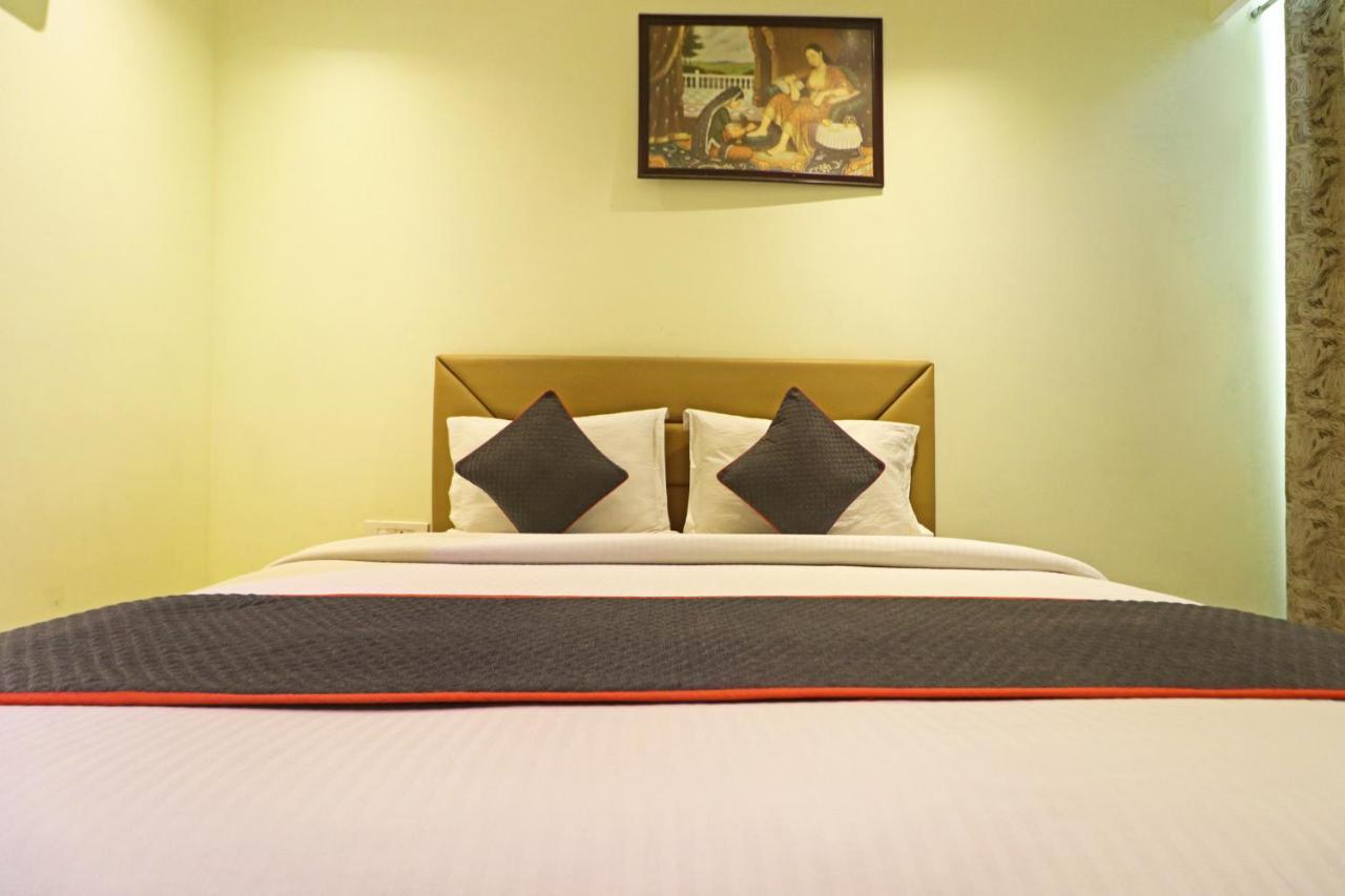 Hotel Good Vibe Near Delhi Igi Airport ニューデリー エクステリア 写真